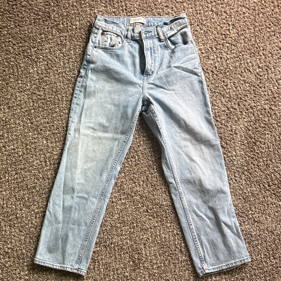 Abercrombie & Fitch Curve Love: Ankle Straight Ultra High Rise Jean - Picture 1 of 4